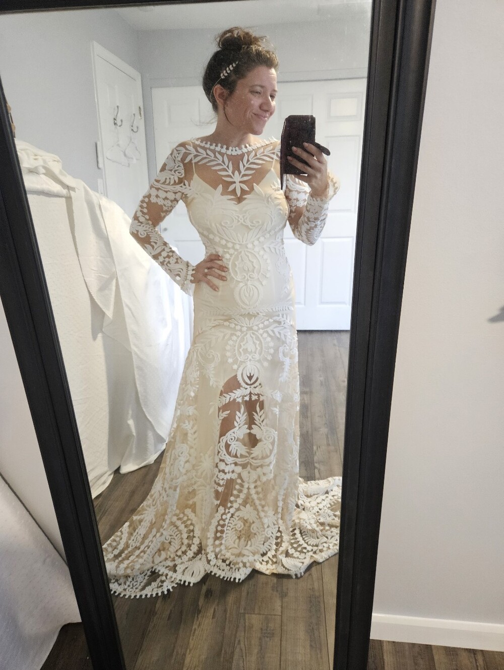 Boho Lace Wedding Dress and Slip - Picture 14 of 15